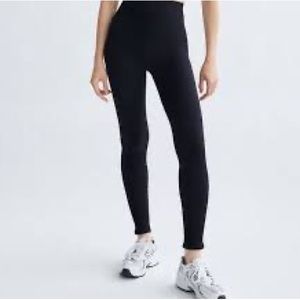 BNWT Babaton Balsam Seamless Ribbed leggings